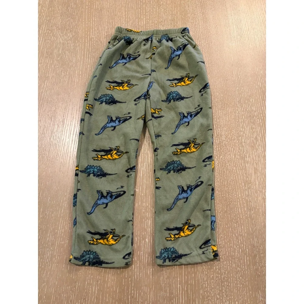 Boys 4T-5 Clothing 5pc Lot Nike NBA Jordan Camo Hoodie Pants Shorts Dinosaurs